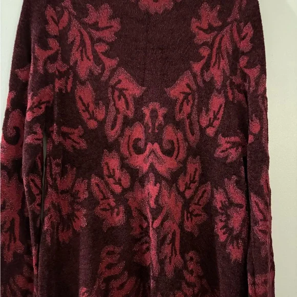 Chico's Burgundy and Red Patterned Sweater - Picture 5 of 8